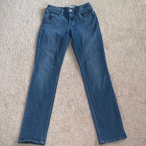 Levi’s Mid Rise Skinny Jeans